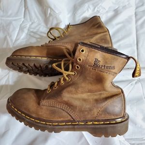 Dr. Martens 1460 WOMENS LEATHER LACE UP BO